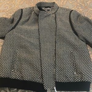 Slightly used Tommy Hilfiguer Jacket.